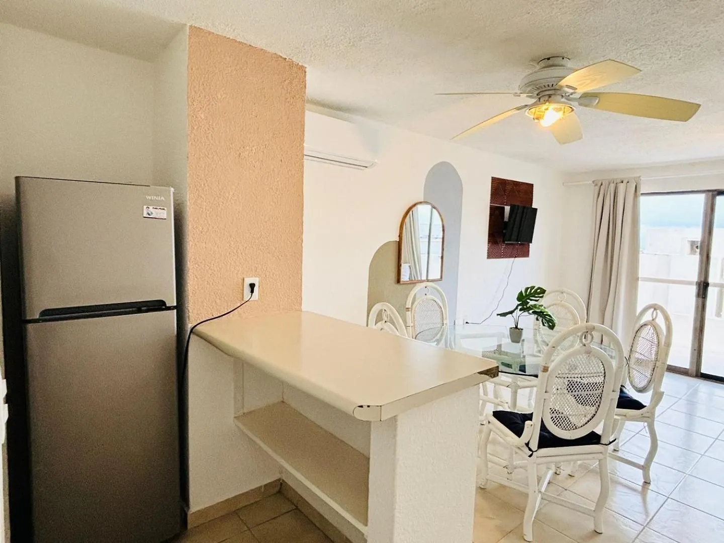 아파트 Condo With Balcony & Partial Ocean View At Marlin 칸쿤 멕시코
